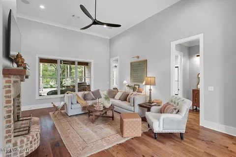 Living - 298 Highland Meadow Rd, Flora, MS 39071 photo 1 of 3