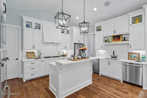 Kitchen - 298 Highland Meadow Rd, Flora, MS 39071 photo 1 of 5
