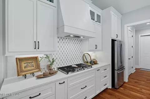 Kitchen - 298 Highland Meadow Rd, Flora, MS 39071 photo 5 of 5
