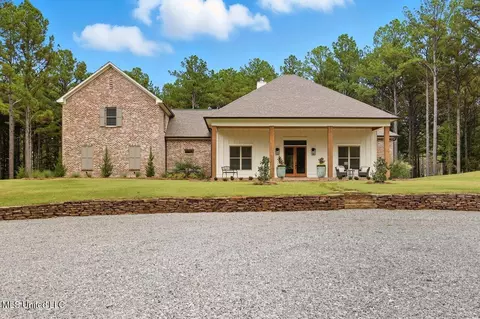 298 Highland Meadow Rd, Flora, MS 39071