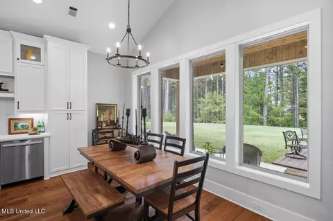 Dining - 298 Highland Meadow Rd, Flora, MS 39071 photo 1 of 1