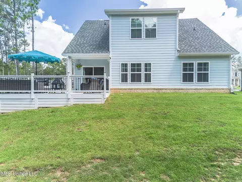 Exterior - 85010 Diamondhead Lakes Blvd, Diamondhead, MS 39525 photo 5 of 7