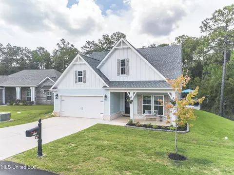 Exterior - 85010 Diamondhead Lakes Blvd, Diamondhead, MS 39525 photo 6 of 7