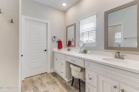 Bath - 85010 Diamondhead Lakes Blvd, Diamondhead, MS 39525 photo 1 of 3