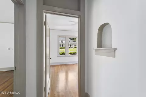 Entry Way - 4087 Redwing Ave, Jackson, MS 39216 photo 1 of 1