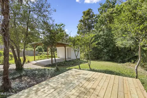 Exterior - 4087 Redwing Ave, Jackson, MS 39216 photo 4 of 5