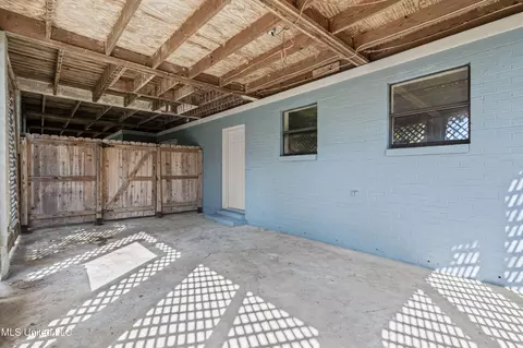 Exterior - 8803 Howling Fox Cv, Hernando, MS 38632 photo 8 of 10