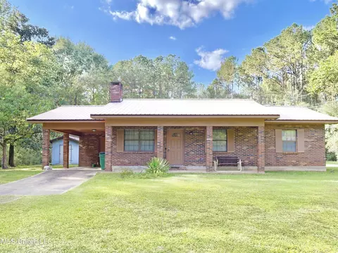 75 Cyprus Rd, Mclain, MS 39456