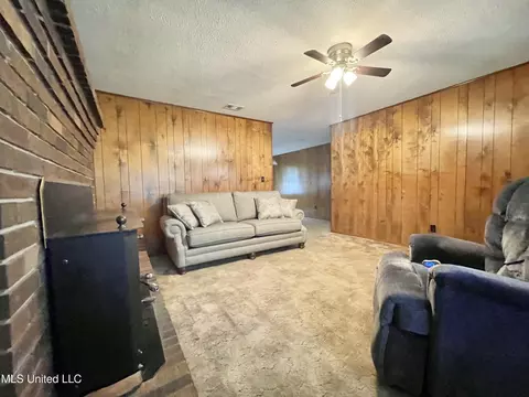 Living - 75 Cyprus Rd, Mclain, MS 39456 photo 3 of 3