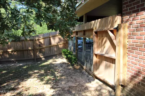 Exterior - 1478 Bass Ave, Jackson, MS 39212 photo 8 of 9