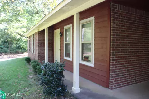 Exterior - 1478 Bass Ave, Jackson, MS 39212 photo 3 of 9