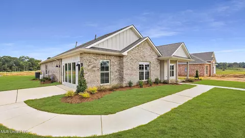 110 Horseshoe Blvd, Clinton, MS 39056 photo 3