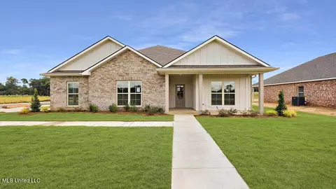 110 Horseshoe Blvd, Clinton, MS 39056