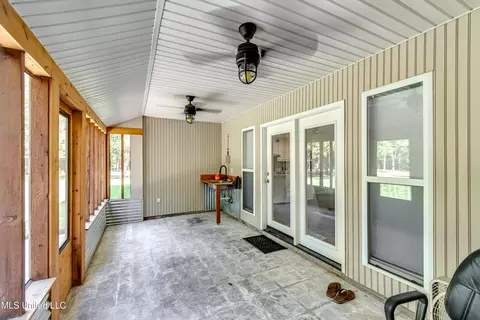 Exterior - 418 Barksdale Rd, Brandon, MS 39047 photo 12 of 22