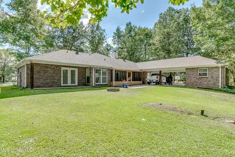Exterior - 418 Barksdale Rd, Brandon, MS 39047 photo 17 of 22