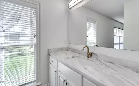 Bath - 418 Barksdale Rd, Brandon, MS 39047 photo 1 of 7