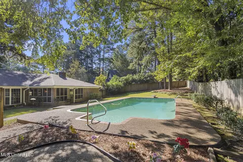 Exterior - 69 Terrapin Dr, Brandon, MS 39042 photo 9 of 10