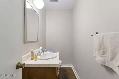Bath - 69 Terrapin Dr, Brandon, MS 39042 photo 1 of 5