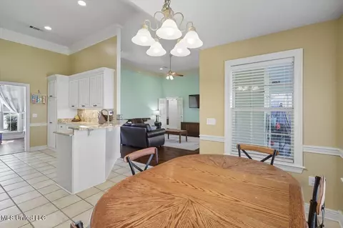 Dining - 345 Avalon Way, Brandon, MS 39047 photo 2 of 3