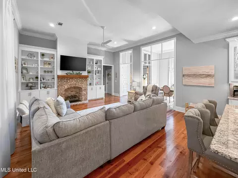 Living - 183 Cornerstone Dr, Brandon, MS 39042 photo 4 of 4
