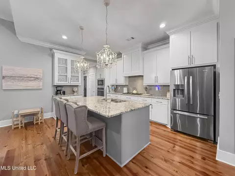 Kitchen - 183 Cornerstone Dr, Brandon, MS 39042 photo 2 of 3