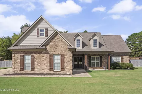 1518 Fieldstone St, Hernando, MS 38632