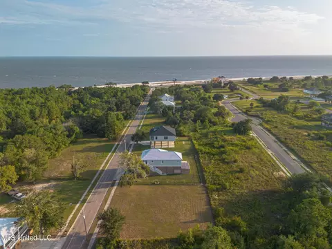 133 Markham Dr, Long Beach, MS 39560 photo 5