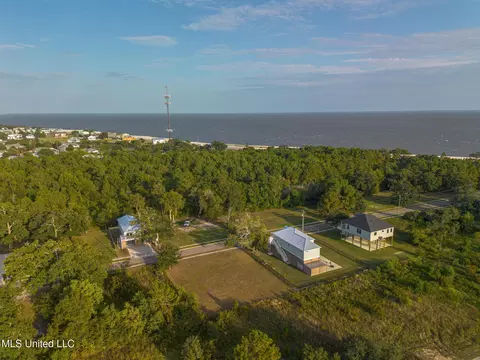 133 Markham Dr, Long Beach, MS 39560 photo 7