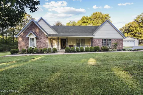 5515 Jordan Dr, Horn Lake, MS 38637