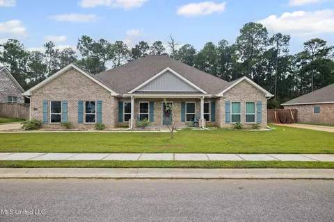 12281 Savannah Cir, Ocean Springs, MS 39564