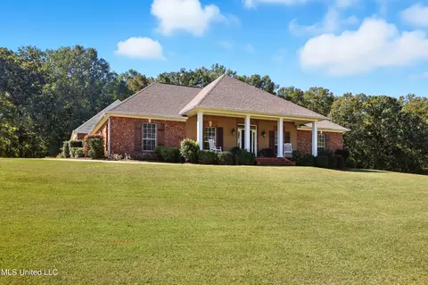 Exterior - 130 Deer Ridge Rd, Brandon, MS 39042 photo 3 of 20