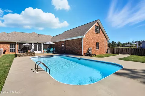Exterior - 130 Deer Ridge Rd, Brandon, MS 39042 photo 12 of 20