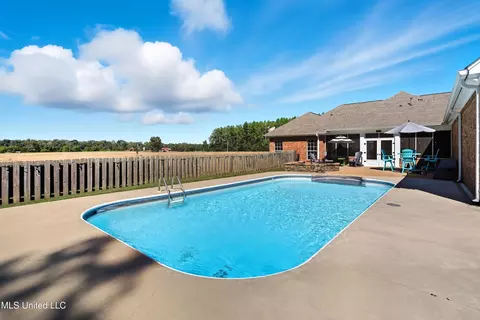 Exterior - 130 Deer Ridge Rd, Brandon, MS 39042 photo 13 of 20