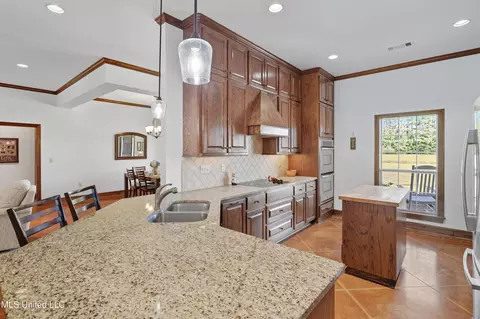 Kitchen - 130 Deer Ridge Rd, Brandon, MS 39042 photo 2 of 6