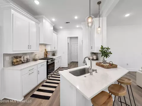 Kitchen - 217 New Haven Ln, Brandon, MS 39042 photo 1 of 4