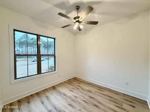 Bedroom - 219 New Haven Ln, Brandon, MS 39042 photo 2 of 5