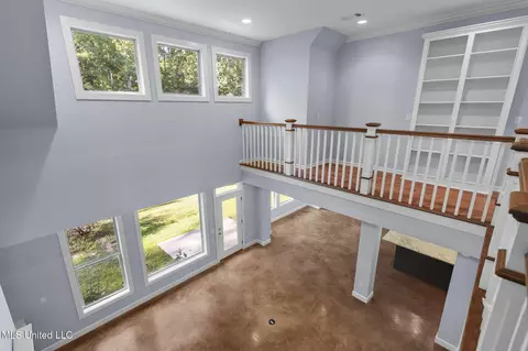 Living - 115 Ashley Dr, Brandon, MS 39042 photo 4 of 4