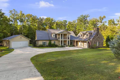 Exterior - 115 Ashley Dr, Brandon, MS 39042 photo 2 of 18