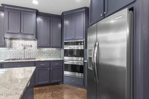 Kitchen - 115 Ashley Dr, Brandon, MS 39042 photo 3 of 5
