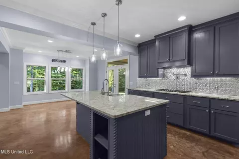 Kitchen - 115 Ashley Dr, Brandon, MS 39042 photo 4 of 5