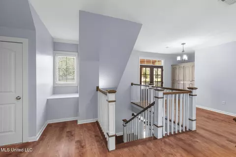 Entry Way - 115 Ashley Dr, Brandon, MS 39042 photo 3 of 9