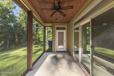 Exterior - 115 Ashley Dr, Brandon, MS 39042 photo 7 of 18