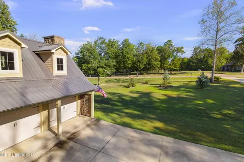 Exterior - 115 Ashley Dr, Brandon, MS 39042 photo 6 of 18
