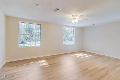 3407 Hemlock Ave, Moss Point, MS 39563 photo 13