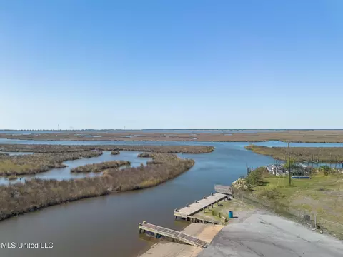 3407 Hemlock Ave, Moss Point, MS 39563 photo 5