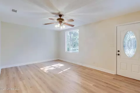 3407 Hemlock Ave, Moss Point, MS 39563 photo 7