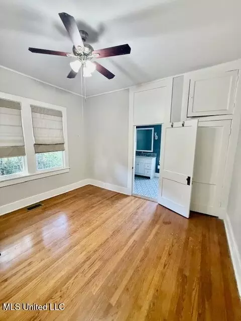 Bedroom - 511 Madison St, Natchez, MS 39120 photo 4 of 4