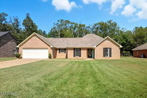 214 Shady Ln, Richland, MS 39218