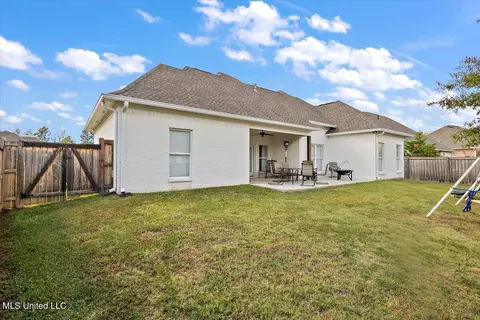 Exterior - 115 Hampstead Dr, Madison, MS 39110 photo 5 of 6
