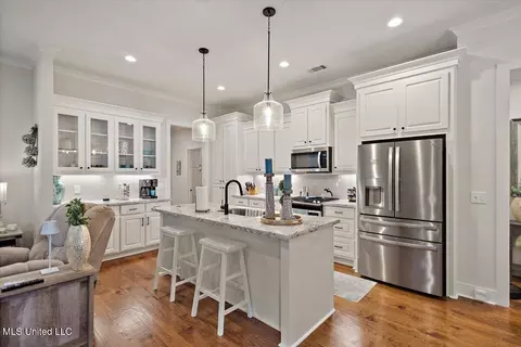 Kitchen - 115 Hampstead Dr, Madison, MS 39110 photo 2 of 3
